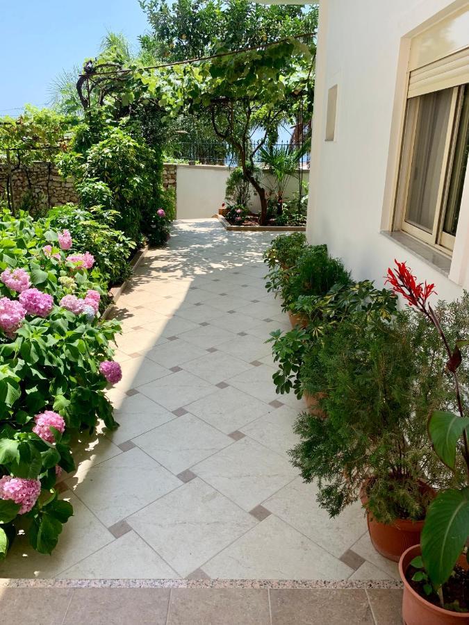Duka Apts ساراندا المظهر الخارجي الصورة